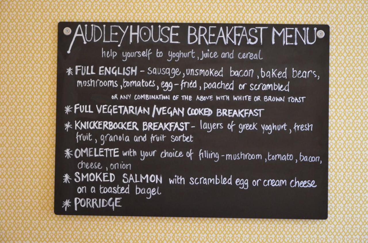 Audley Guest House Llandudno Esterno foto